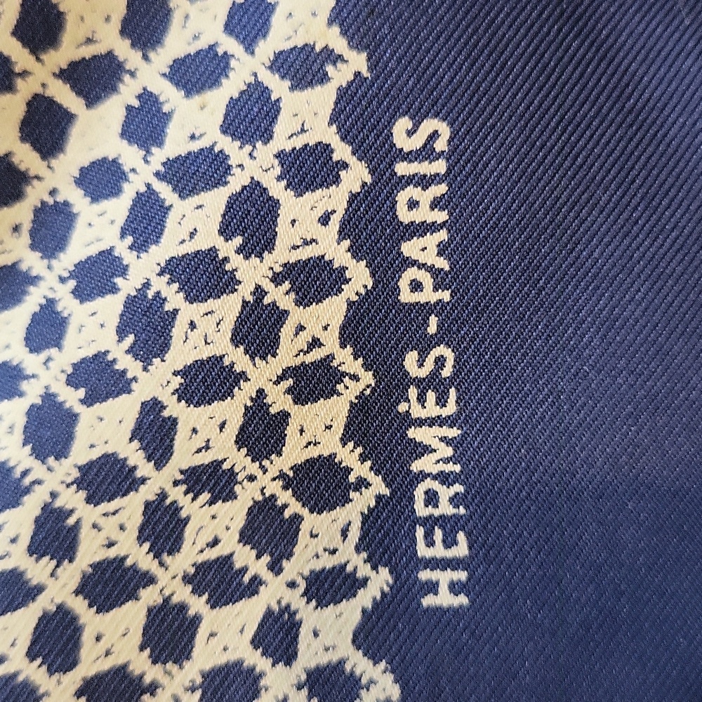 Hermès scarf